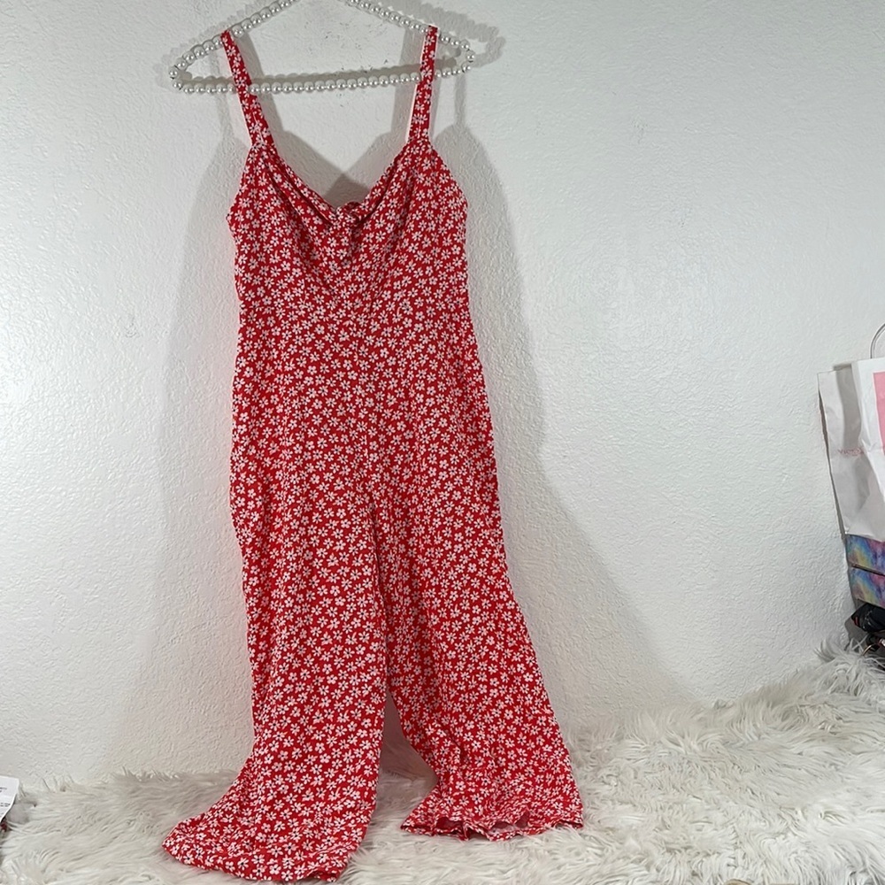 OLD NAVY RED FLORAL WAIST-DEFINED TIE-FRONT CAMI JUMPSUIT SIZE XS NEW - Picture 2 of 10